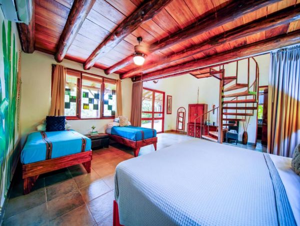 Wonderful Puntarenas Rental 6 Bedroom plus loft Sleeps 18