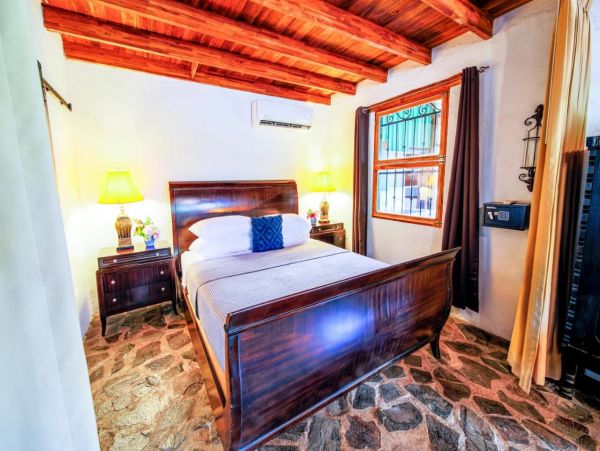 Wonderful Puntarenas Rental 6 Bedroom plus loft Sleeps 18