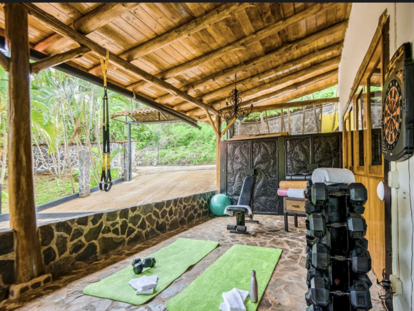 Wonderful Puntarenas Rental 6 Bedroom plus loft Sleeps 18