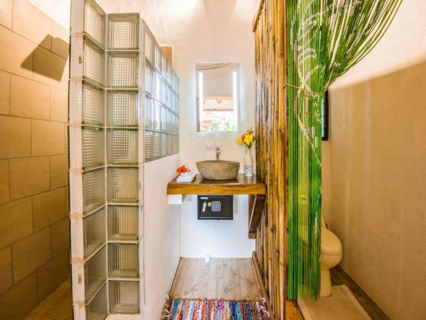 Puntarenas, Costa Rica Vacation Pool Home Ten Bedrooms
