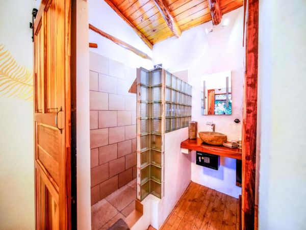 Puntarenas, Costa Rica Vacation Pool Home Ten Bedrooms