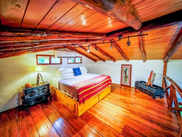 Puntarenas, Costa Rica Vacation Pool Home Ten Bedrooms