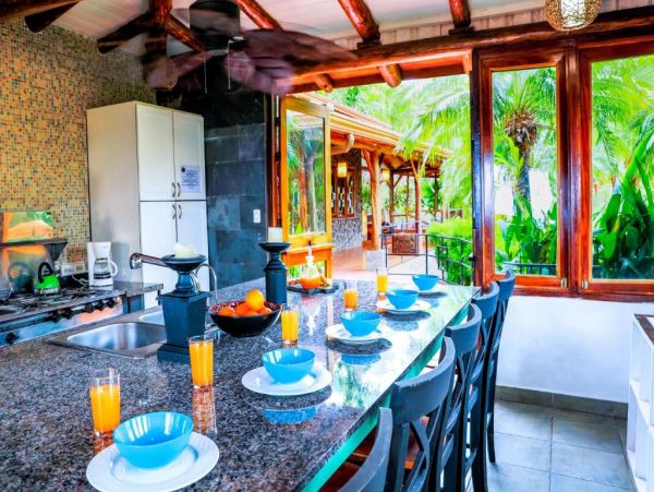 Puntarenas, Costa Rica Vacation Pool Home Ten Bedrooms