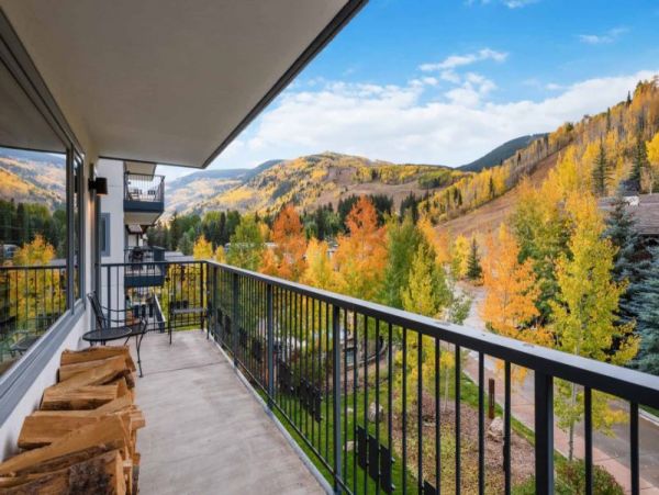 Luxury Condo  Less than 100 yards to Lift in Vail Village
