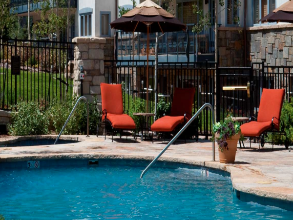 Luxury Condo  Less than 100 yards to Lift in Vail Village