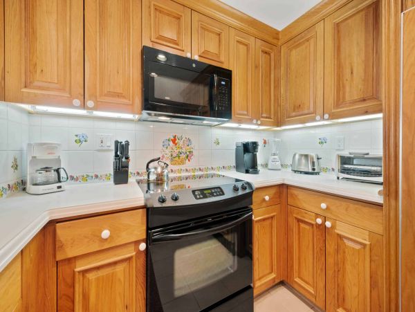Luxury 2 bedroom 100 yards to Gondola One