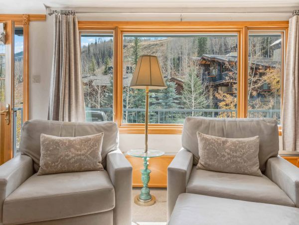 3 bedroom less than 100 yards to Gondola one