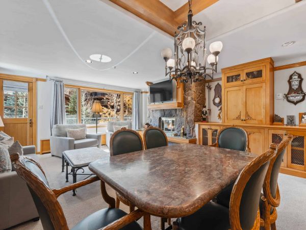 3 bedroom less than 100 yards to Gondola one