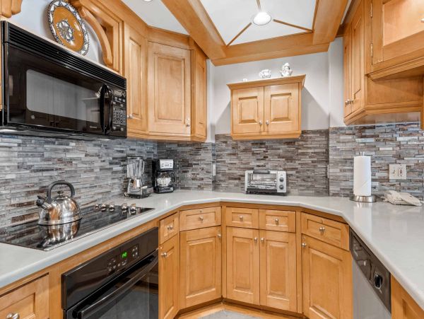 3 bedroom less than 100 yards to Gondola one