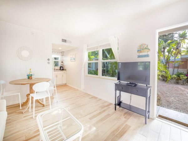 Siesta Key Vacation Bungalow One Bedroom