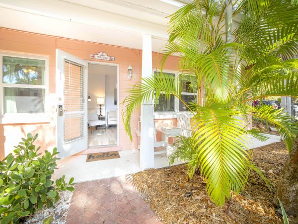 Siesta Key Vacation Bungalow One Bedroom