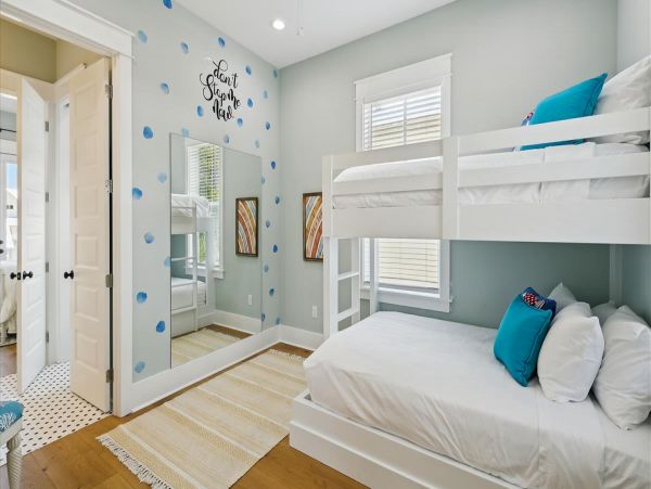 Beautiful 5 Bedroom Home in Seagrove Beach