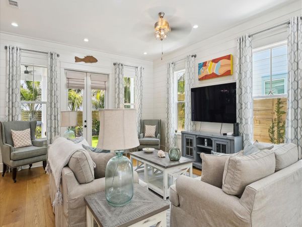 Beautiful 5 Bedroom Home in Seagrove Beach