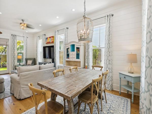 Beautiful 5 Bedroom Home in Seagrove Beach