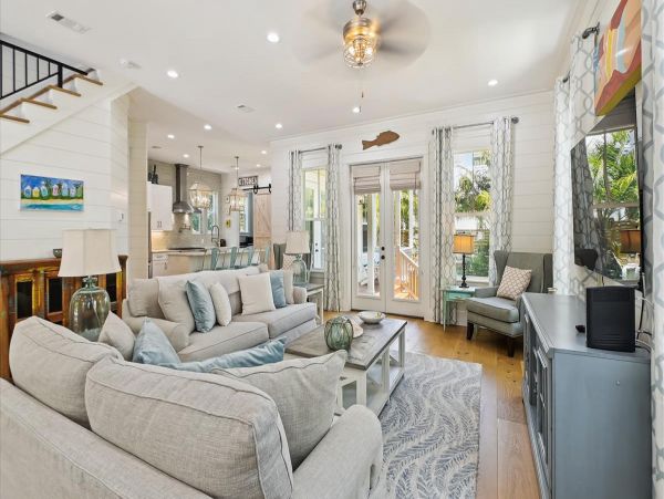 Beautiful 5 Bedroom Home in Seagrove Beach