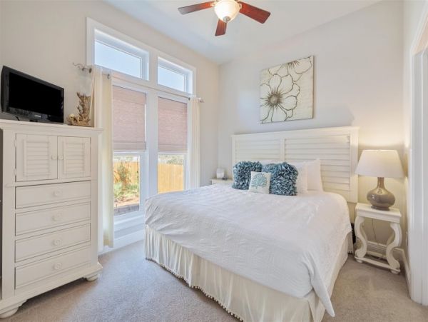 Santa Rosa Beach Gorgeous Vacation Home with Pool 11 Guests
