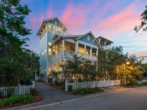 Santa Rosa Beach Four Bedroom Vacation Home Sleeps 14