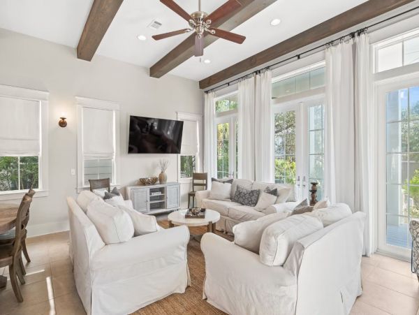 Santa Rosa Beach Four Bedroom Vacation Home Sleeps 14