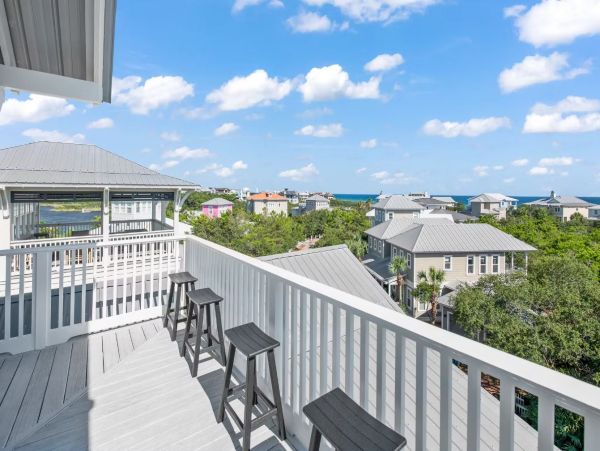 Santa Rosa Beach Four Bedroom Vacation Home Sleeps 14