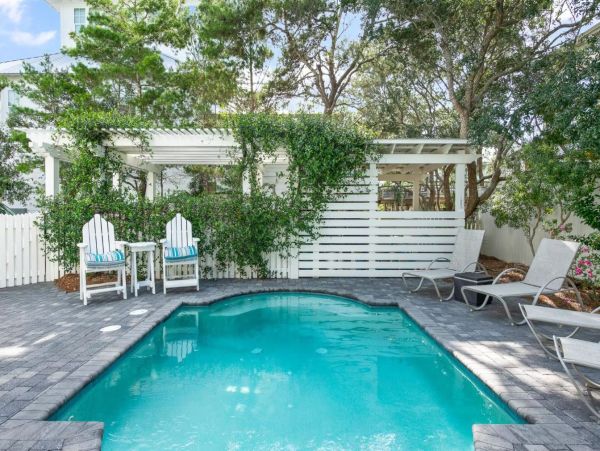 Santa Rosa Beach Four Bedroom Vacation Home Sleeps 14