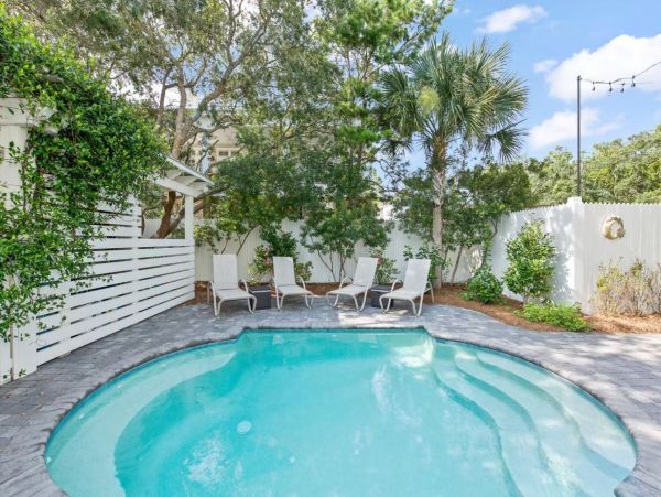 Santa Rosa Beach Four Bedroom Vacation Home Sleeps 14