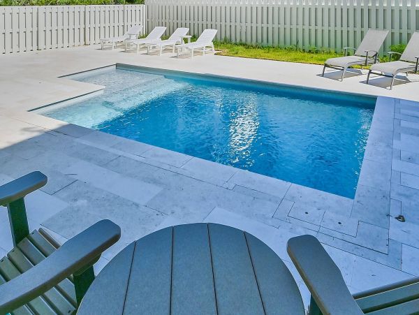 Adorable Beach Vacation Cottage 4 Bedroom Sleeps 11