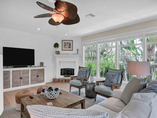 Holmes Beach Vacation Rental Private Pool & Beach Access