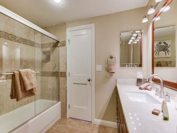Bayfront Five Bedroom Vacation Penthouse in Mission Beach