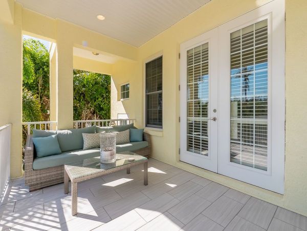 Anna Maria Vacation Pool Home With Four Bedrooms