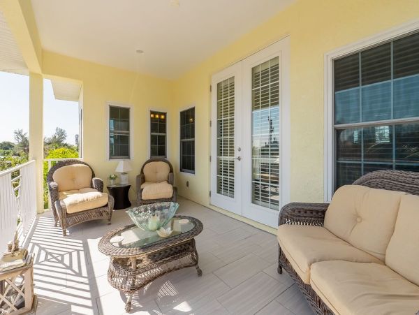 Anna Maria Vacation Pool Home With Four Bedrooms