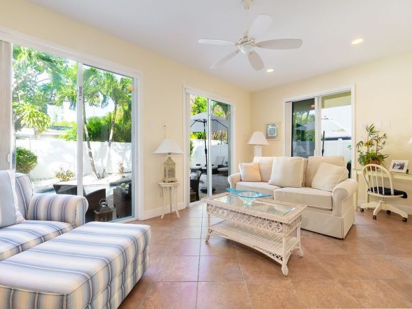 Anna Maria Vacation Pool Home With Four Bedrooms