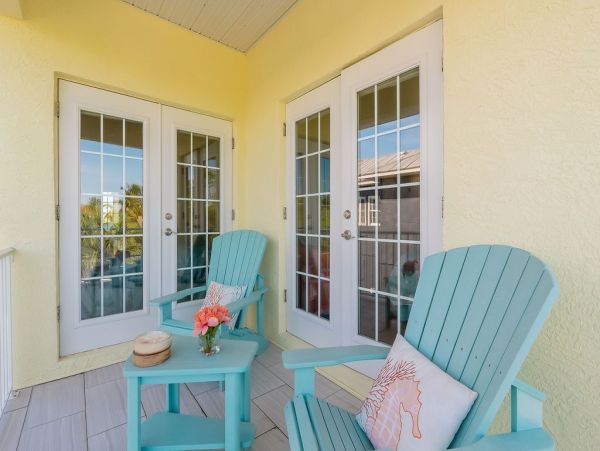 Anna Maria Vacation Pool Home With Four Bedrooms