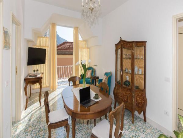 Positano Gorgeous Vacation Villa Sleeps 12 Guests
