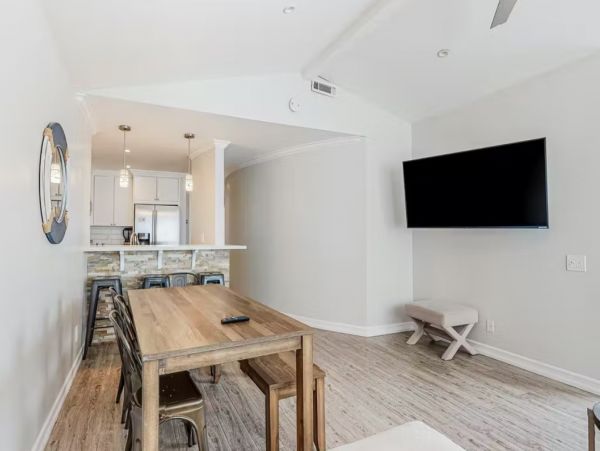 Mission Beach Five Bedroom Rental Condo with Bay Views