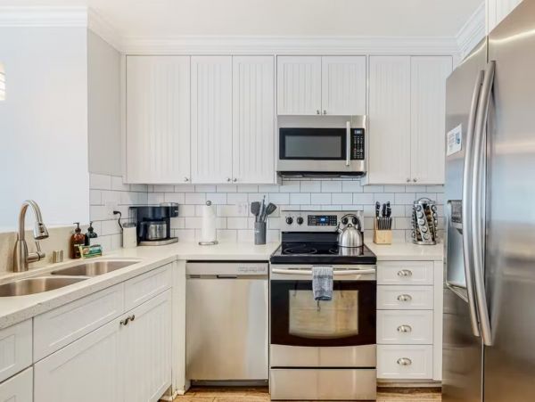 Mission Beach Five Bedroom Rental Condo with Bay Views