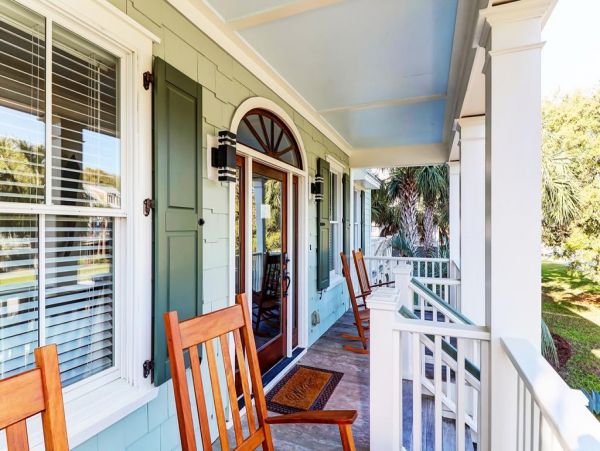 Gorgeous Ten Bedroom Home in Isle Palms Sleeps 22 Guests
