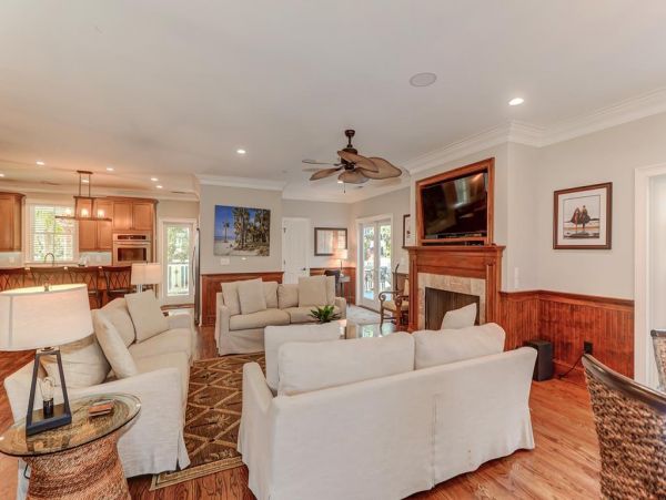 Gorgeous Ten Bedroom Home in Isle Palms Sleeps 22 Guests