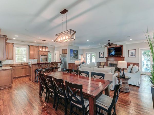 Gorgeous Ten Bedroom Home in Isle Palms Sleeps 22 Guests