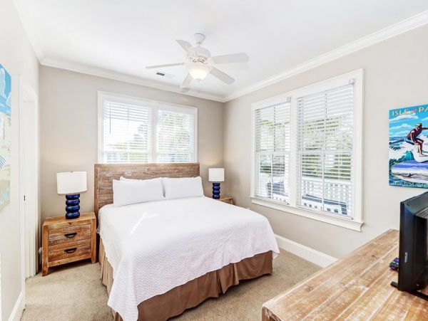Gorgeous Ten Bedroom Home in Isle Palms Sleeps 22 Guests