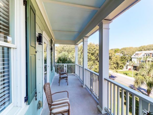 Gorgeous Ten Bedroom Home in Isle Palms Sleeps 22 Guests
