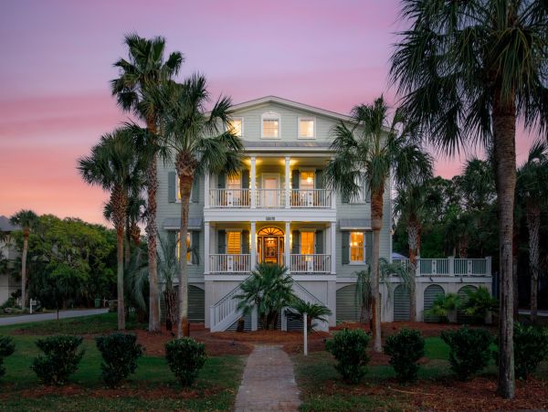Gorgeous Ten Bedroom Home in Isle Palms Sleeps 22 Guests
