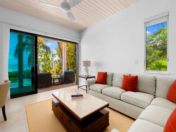Ocean Views Luxury Vacation Pool Villa Six Bedroom