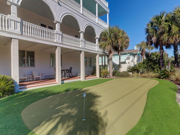 Isle of Palms Luxury Vacation Home Sleeps