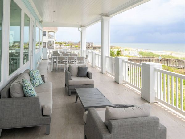 On Beach Vacation Pool Villa 12 Bedroom in Ocean Isle Beach