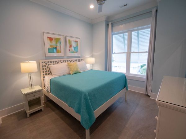 On Beach Vacation Pool Villa 12 Bedroom in Ocean Isle Beach