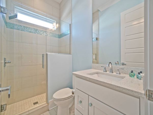 On Beach Vacation Pool Villa 12 Bedroom in Ocean Isle Beach