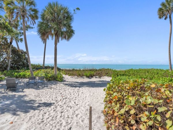 Longboat Key Beachfront Condo - Gulf of Mexico Vacation Rental with Ocean Views