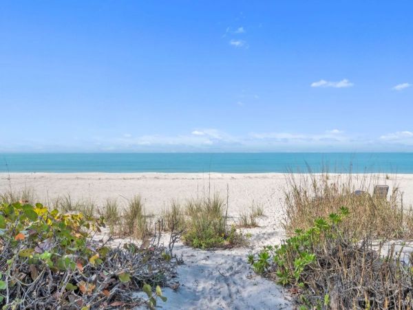 Longboat Key Beachfront Condo - Gulf of Mexico Vacation Rental with Ocean Views