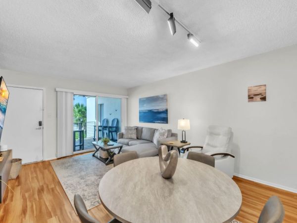 Longboat Key Beachfront Condo - Gulf of Mexico Vacation Rental with Ocean Views