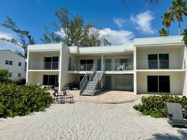 Longboat Key Beachfront Condo - Gulf of Mexico Vacation Rental with Ocean Views